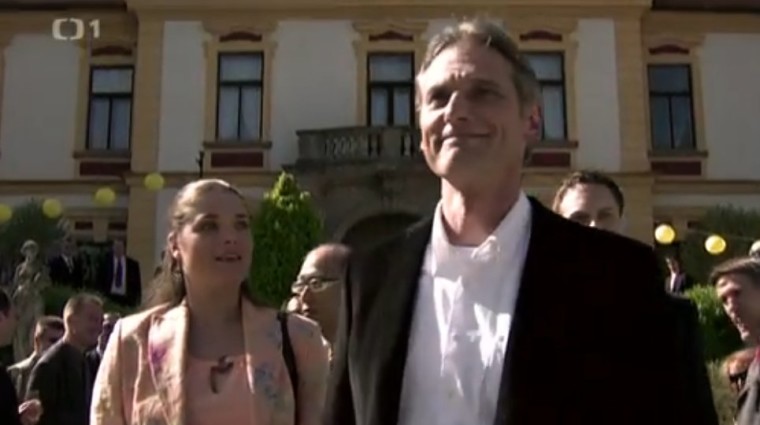 Kromě něj se v seriálu objeví i celá řada dalších skvělých herců.